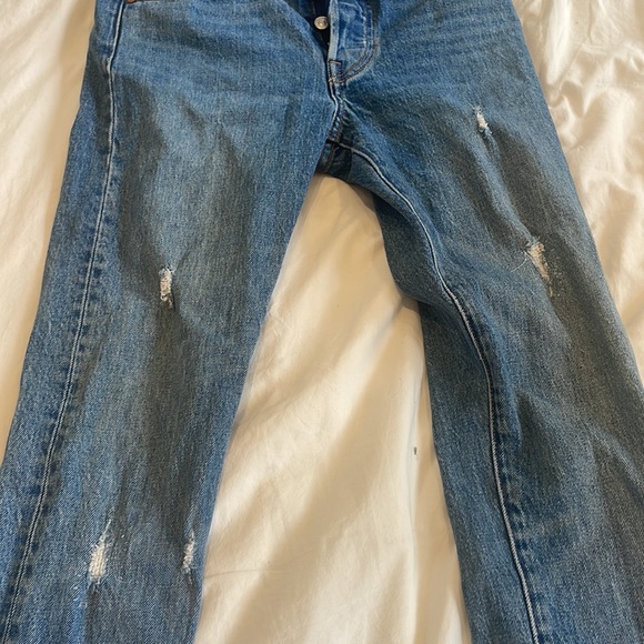 Levi’s 501 skinny denim blue with distressing - Picture 3 of 5